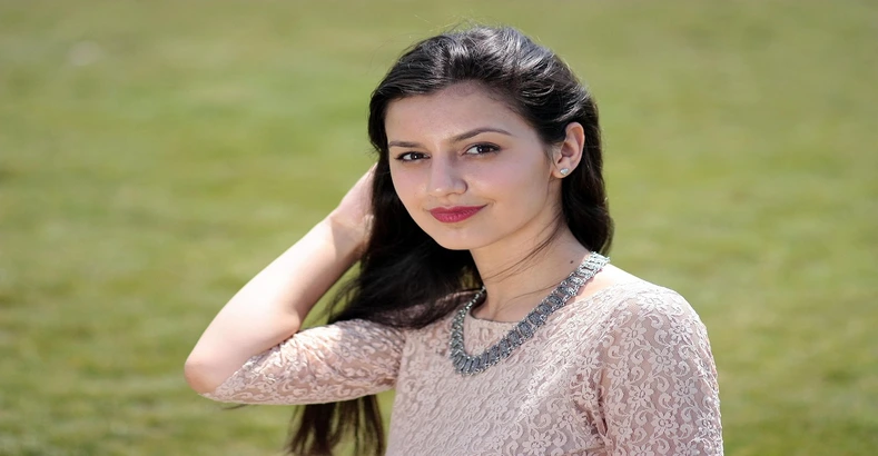How to Maintain Hair Health in Winter