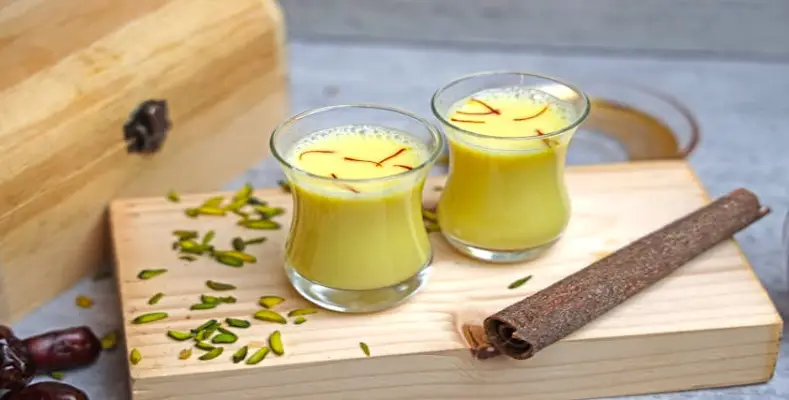 Great 10 Benefits of Milk and Turmeric