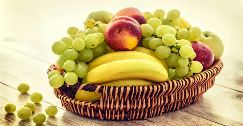 Which is the best time to eat fruits?