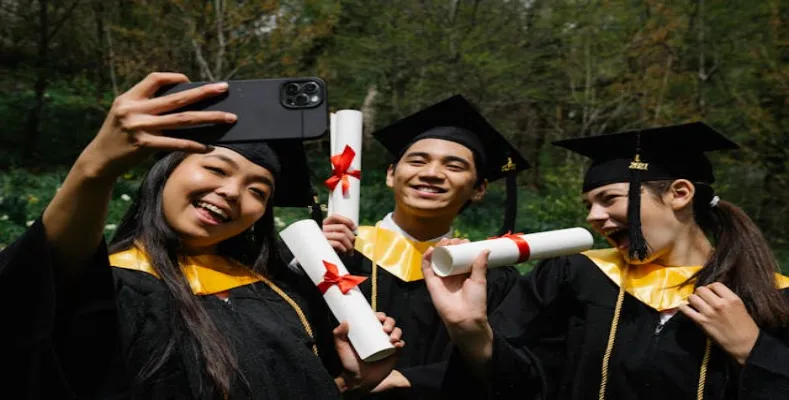 Know About Diploma in English
