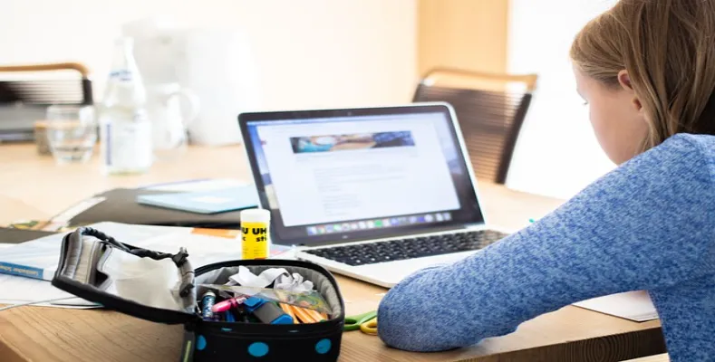 Top 10 Popular Educational Websites